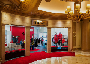The pop-up will feature special fashion items only available during race weekend.